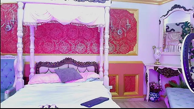 Sienna Dark online show from 23, 4, 2026