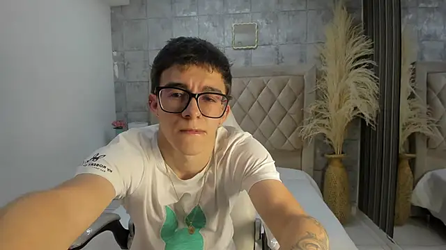 TylerCross  online show from 20, 3, 2026