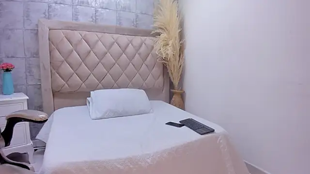 TylerCross  online show from 18, 3, 2026