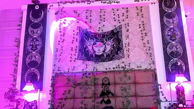 Vickmoon online show from 3, 6, 2026