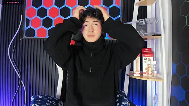 Cristopher Wild online show from 23, 4, 2026