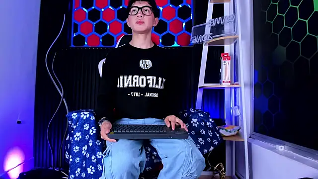 Cristopher Wild online show from 15, 4, 2026