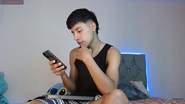 Snapshot of Sebas_fire4 chatting on 6, 5, 2026 Sebas fire4 online show from 6, 5, 2026