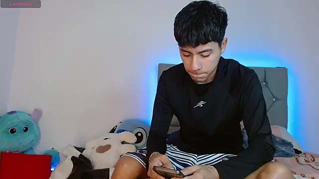 Sebas fire4 online show from 25, 4, 2026