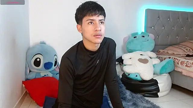 Sebas fire4 online show from 16, 4, 2026