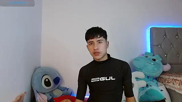 Sebas fire4 online show from 12, 3, 2026