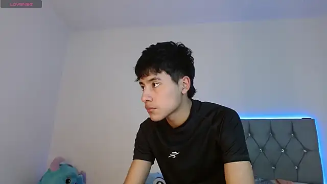 Snapshot of Sebas_fire4 chatting on 1, 5, 2026 Sebas fire4 online show from 1, 5, 2026