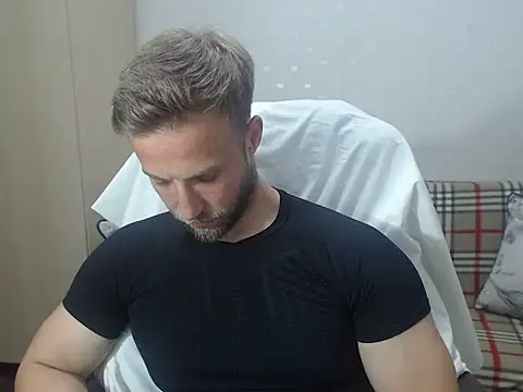 BlondEagleMuscle online show from 14, 6, 2026