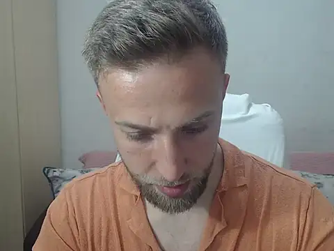 BlondEagleMuscle online show from 5, 5, 2026