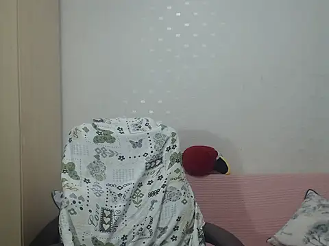 BlondEagleMuscle online show from 10, 4, 2026