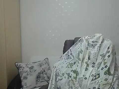 BlondEagleMuscle online show from 17, 4, 2026