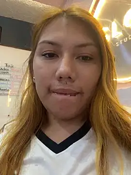 Lia Sterling online show from 7, 3, 2026