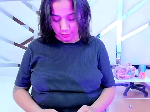 Snapshot of Sophia_RousX chatting on 4, 6, 2026 Sophia RousX online show from 4, 6, 2026