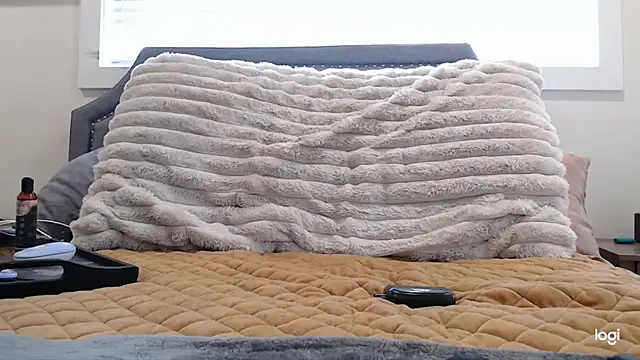 SecretsNextDoor online show from 31, 3, 2026