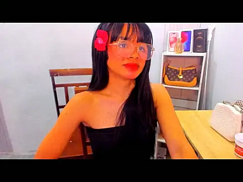 Snapshot of YunaBigCock chatting on 4, 8, 2026 YunaBigCock online show from 4, 8, 2026