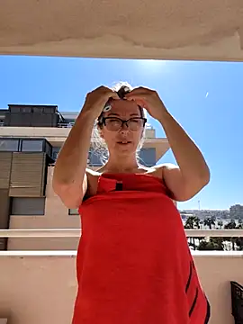 ManuelaX online show from 17, 2, 2026