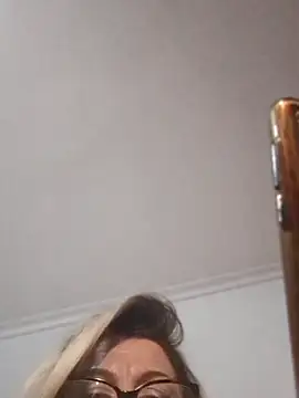 ManuelaX online show from 5, 3, 2026