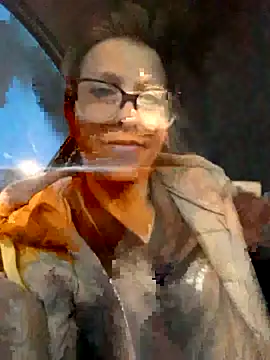 ManuelaX online show from 10, 3, 2026