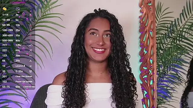 SoyJuliana 19 online show from 12, 7, 2026