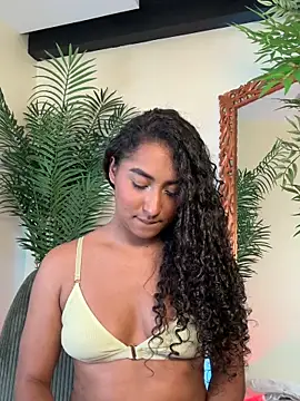 SoyJuliana 19 online show from 15, 3, 2026