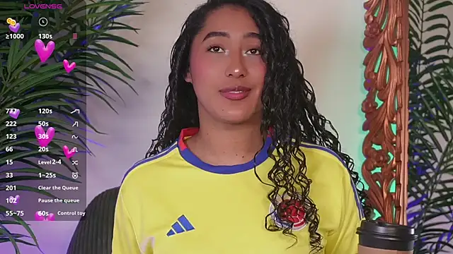 SoyJuliana 19 online show from 27, 6, 2026