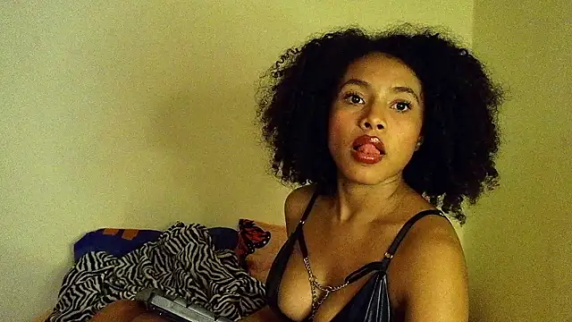 Larita curly online show from 28, 3, 2026