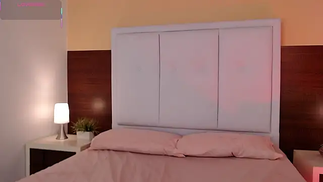 Catalinaa01 online show from 26, 3, 2026