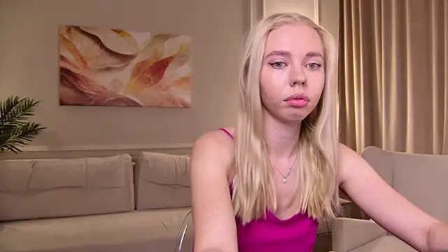 TessaAdorablee online show from 18, 4, 2026