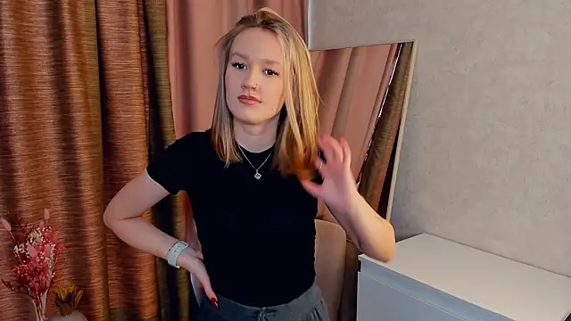 CelsaDelucia online show from 10, 3, 2026