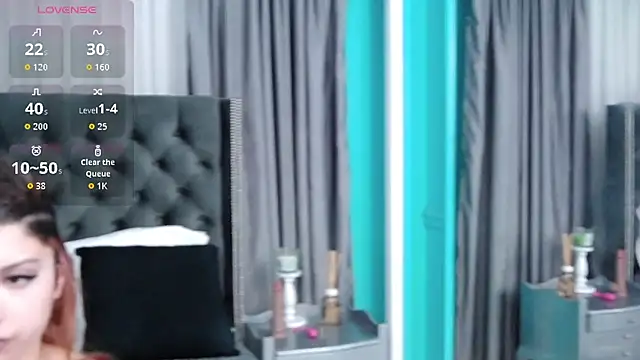 RenataWalls online show from 10, 4, 2026