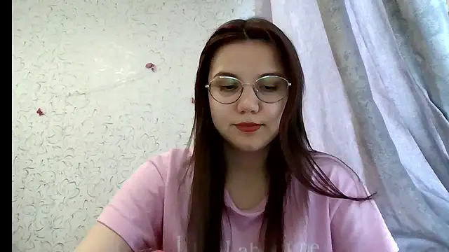 Snapshot of Aurora_Breeze chatting on 5, 5, 2026 Aurora Breeze online show from 5, 5, 2026
