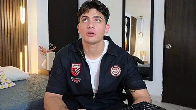 MrAdonis  online show from 4, 4, 2026