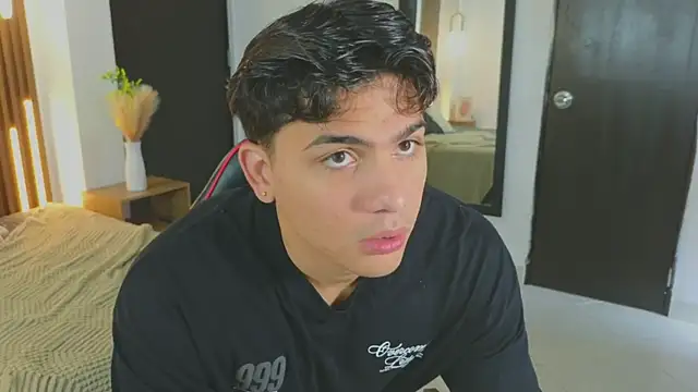 MrAdonis  online show from 23, 4, 2026