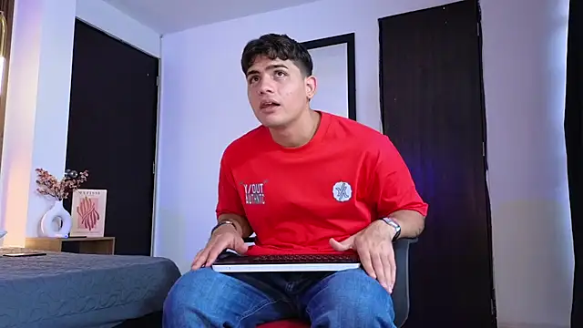 MrAdonis  online show from 30, 3, 2026