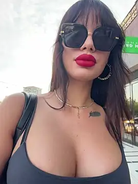 Snapshot of RaniaSnow chatting on 16, 7, 2026 RaniaSnow online show from 16, 7, 2026