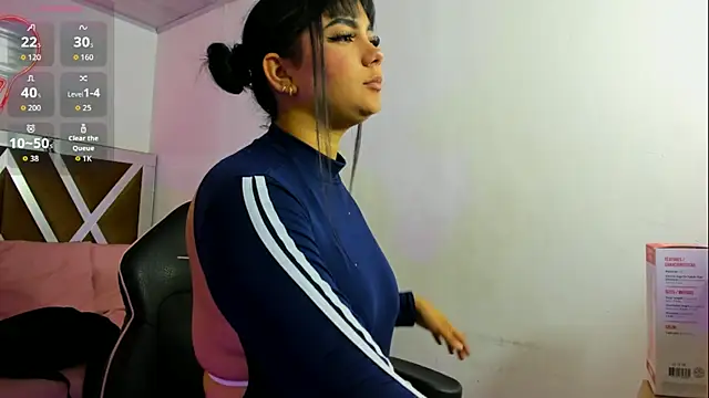 EVANGELIINE TAY online show from 4, 4, 2026