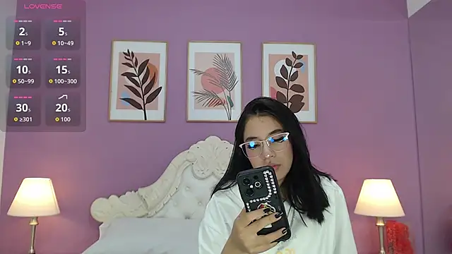 Snapshot of YayaQueen chatting on 25, 5, 2026 YayaQueen online show from 25, 5, 2026