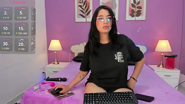 YayaQueen online show from 15, 6, 2026