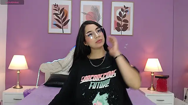YayaQueen online show from 14, 6, 2026