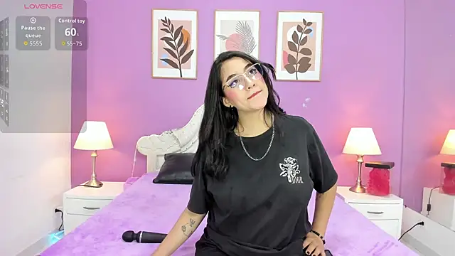 YayaQueen online show from 16, 6, 2026