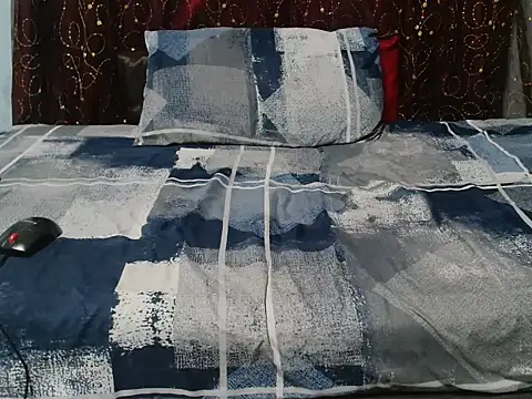 Sexy Teexx online show from 5, 4, 2026