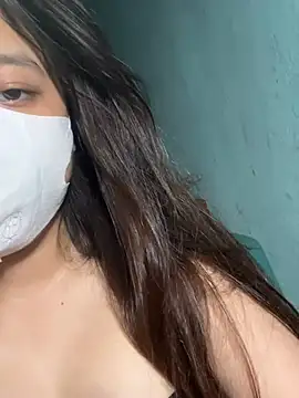 Snapshot of Beautiful_roses chatting on 8, 6, 2026 Beautiful roses online show from 8, 6, 2026