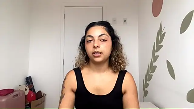 MarianneCassisse online show from 9, 3, 2026