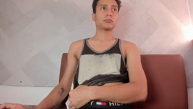 Snapshot of choco_dick_ chatting on 28, 4, 2026 choco dick online show from 28, 4, 2026