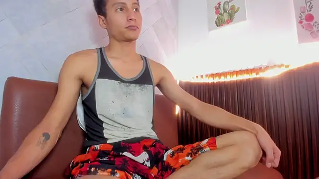 Snapshot of choco_dick_ chatting on 27, 4, 2026 choco dick online show from 27, 4, 2026