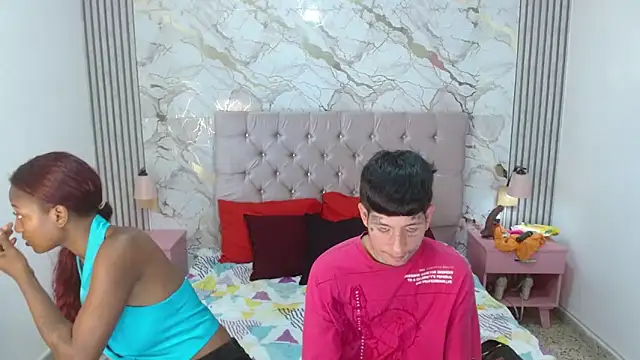 AshlieeGreenn online show from 22, 4, 2026
