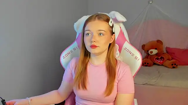 ElinaVale online show from 22, 4, 2026