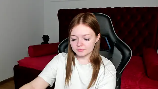 ElinaVale online show from 10, 6, 2026