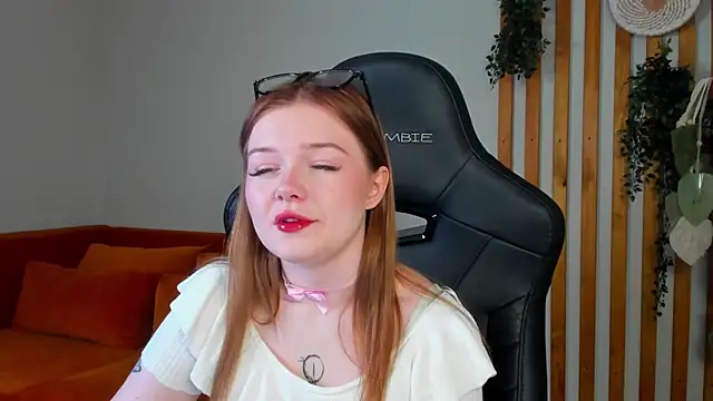 ElinaVale online show from 16, 6, 2026