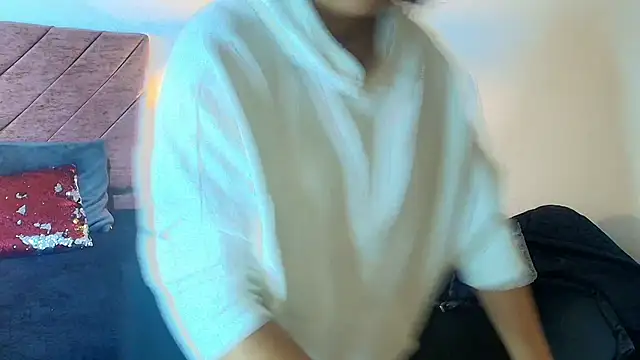 Amanda Fox   online show from 14, 4, 2026